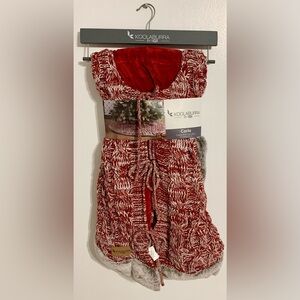 Ugg tree skirt Koolaburra Red and White knit Christmas tree skirt faux fur Ugg